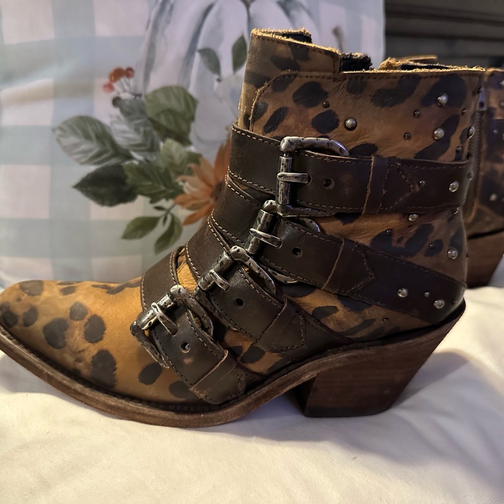 Buckle Black Boots